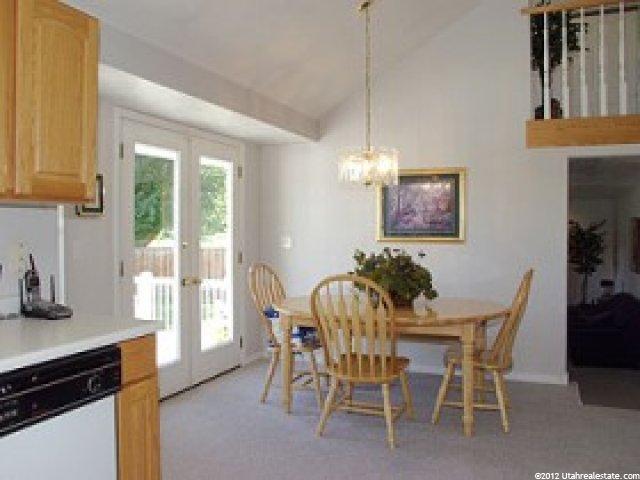 263 Chestnut Ridge Dr, Sandy, UT 84070 — photo 4