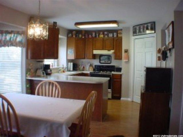 9891 Dolomite Ln, Sandy, UT 84094 — photo 2