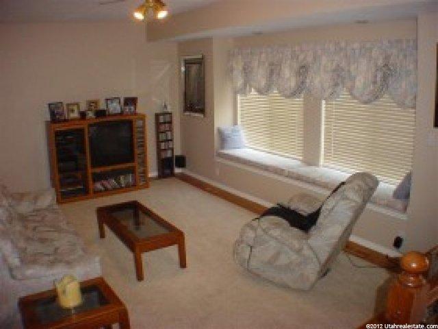 9891 Dolomite Ln, Sandy, UT 84094 — photo 3