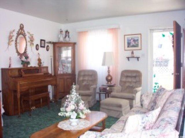 4634 S 400 W, Washington Terrace, UT 84405 — photo 3