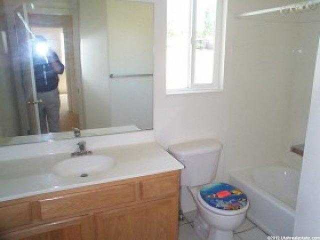 124 W 2450 N, Layton, UT 84041 — photo 3