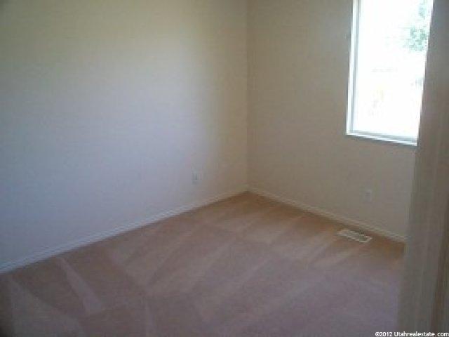 124 W 2450 N, Layton, UT 84041 — photo 4