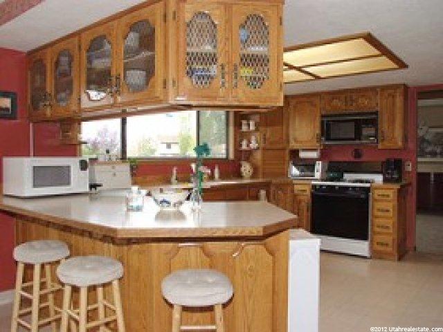 9082 Shady Willow Cir, Sandy, UT 84093 — photo 4