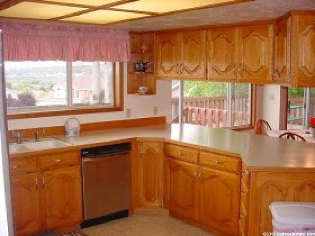 1933 Sunridge Dr, Sandy, UT 84093 — photo 3