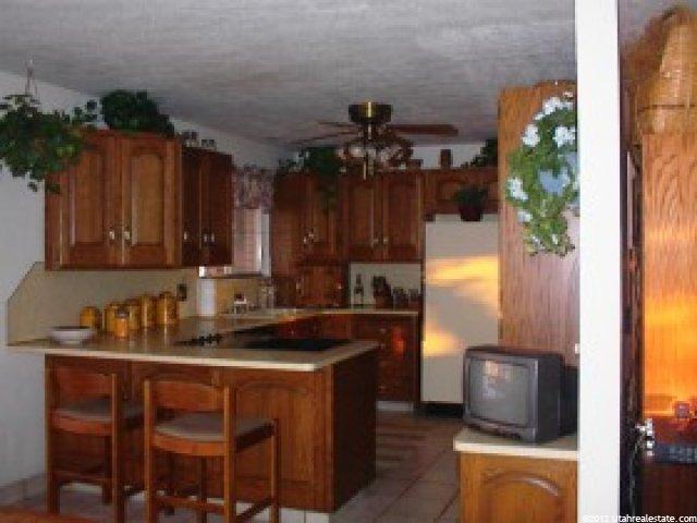 1129 E Manchester Rd, Kaysville, UT 84037 — photo 3
