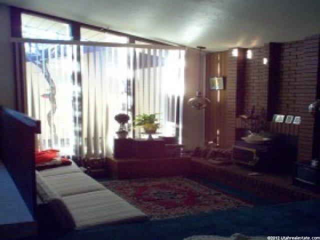 972 E Oxford Dr, Kaysville, UT 84037 — photo 3