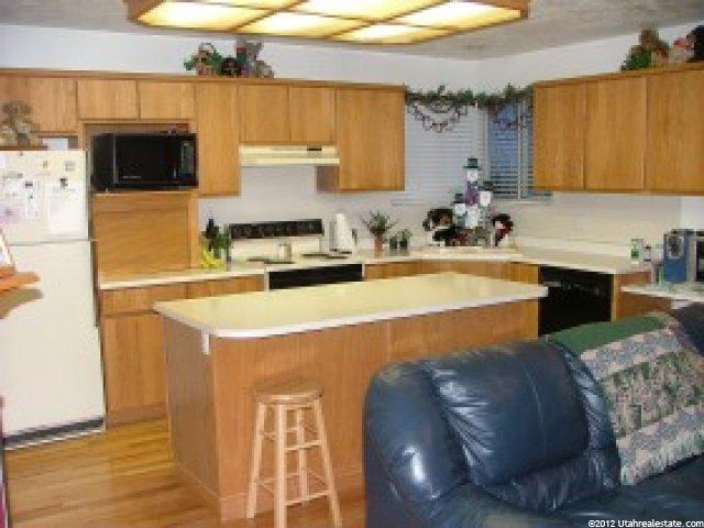 206 W 1350 N, Centerville, UT 84014 — photo 4