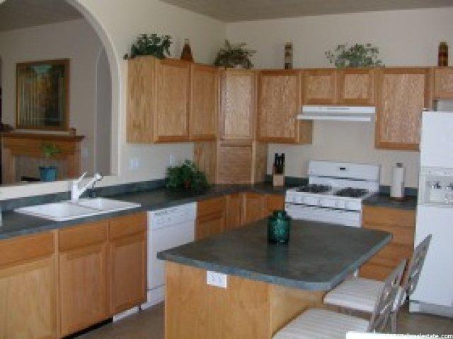 265 E 1500 S, Kaysville, UT 84037 — photo 2