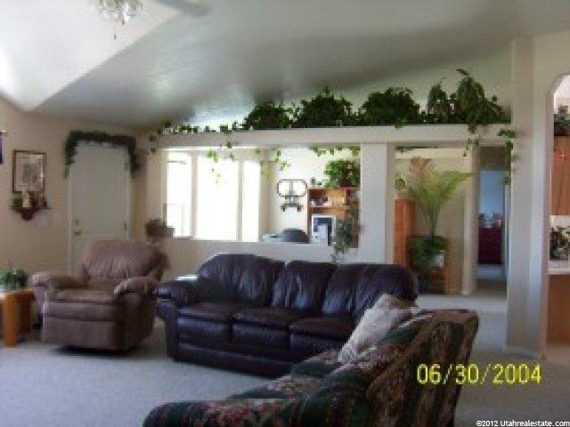 157 Robin Hood Dr, Delta, UT 84624 — photo 2