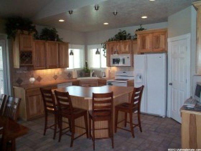 866 W 3050 S, Syracuse, UT 84075 — photo 6