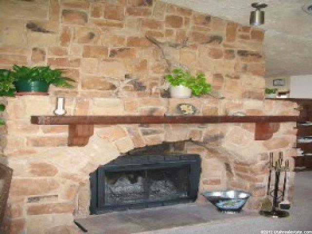 9112 Nichole Dr, Sandy, UT 84093 — photo 4