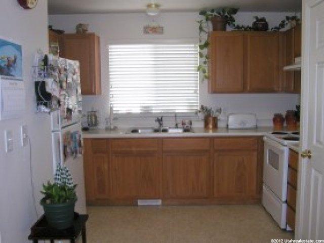 3940 Augusta Dr, Syracuse, UT 84075 — photo 4