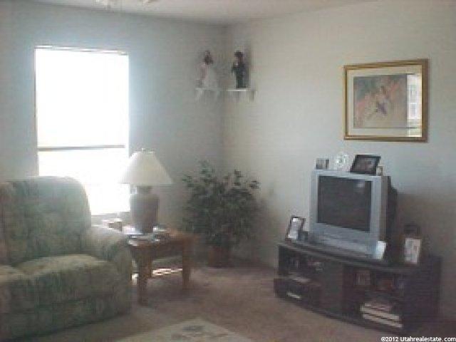 323 E 500 S, Clearfield, UT 84015 — photo 2