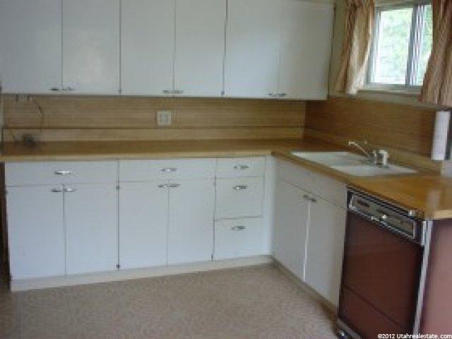 652 N 1500 W, Clinton, UT 84015 — photo 5