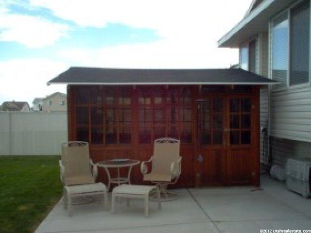 5409 Vista Dr, Roy, UT 84067 — photo 8