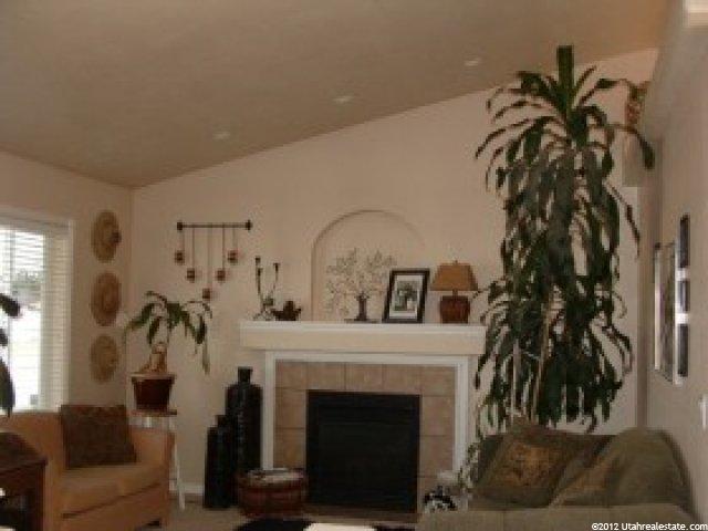 103 S 1250 E, Hyrum, UT 84319 — photo 2