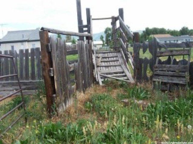 933 W 4200 N, Oakley, UT 84055 — photo 4