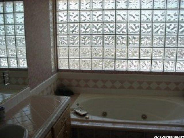 917 E 3350 N, North Ogden, UT 84414 — photo 6