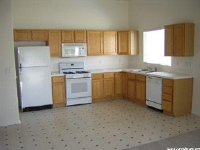 996 S 1660 E, Spanish Fork, UT 84660 — photo 8
