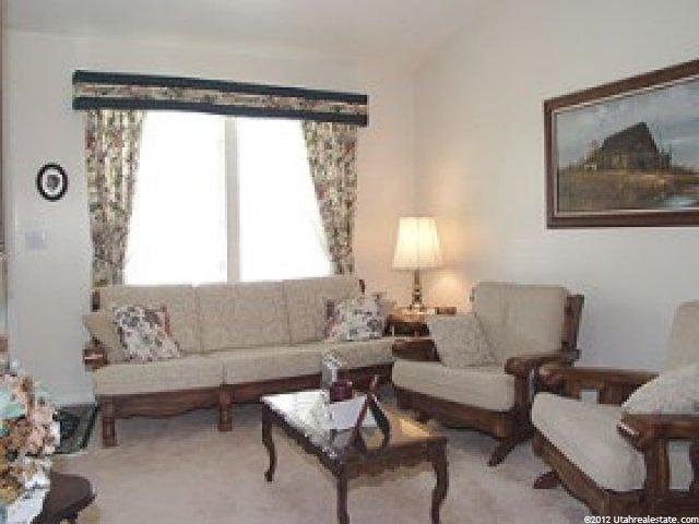 994 N 575 W, Clinton, UT 84015 — photo 2