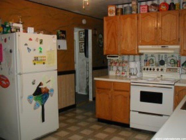 370 E Pioneer Ave S, Sandy, UT 84070 — photo 3