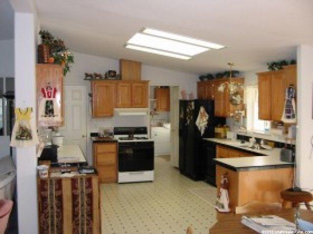 140 S 200 W, Mona, UT 84645 — photo 2