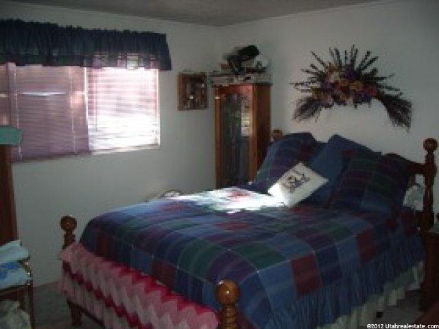 398 S 200 E, Glenwood, UT 84730 — photo 4