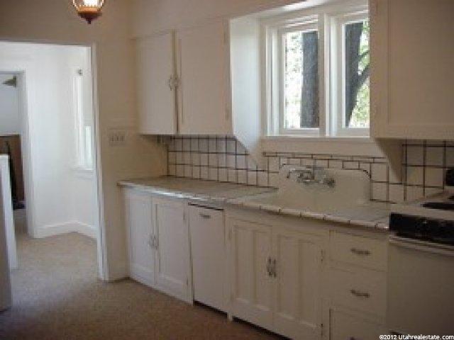 977 Binford St, Ogden, UT 84401 — photo 3