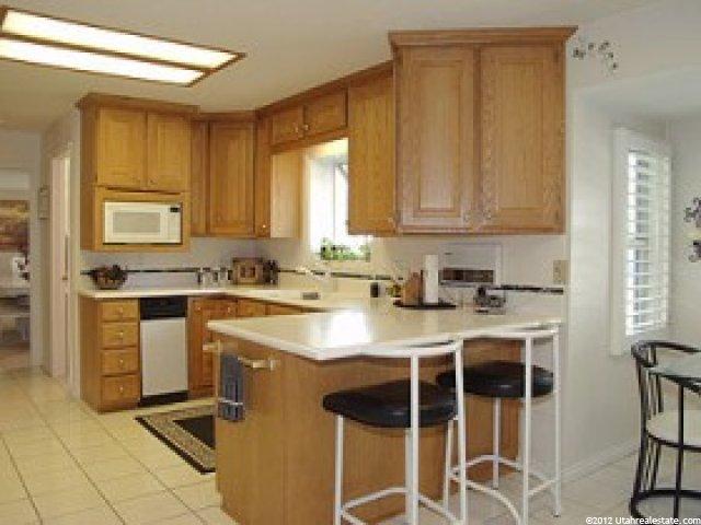 1498 E Tallowood Cir, Sandy, UT 84093 — photo 5