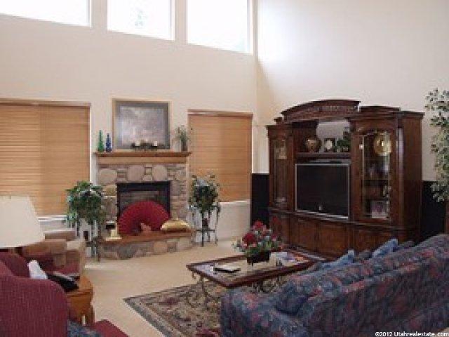 1678 Crescent View Cir, Sandy, UT 84092 — photo 4