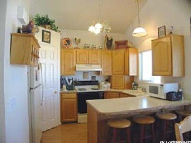 5423 S 3375 W, Roy, UT 84067 — photo 2