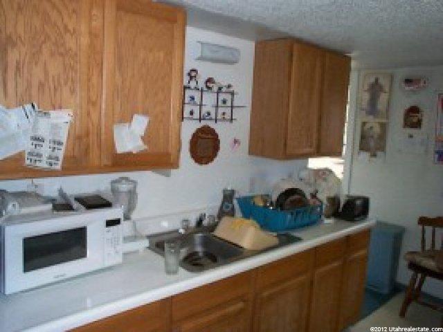 290 E Pioneer Ave, Sandy, UT 84070 — photo 4