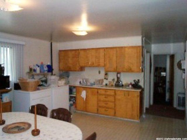 290 E Pioneer Ave, Sandy, UT 84070 — photo 7