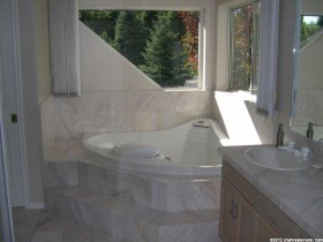 2835 E Carriage Ln, Uintah, UT 84403 — photo 5