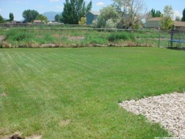5392 Vista Dr, Roy, UT 84067 — photo 6