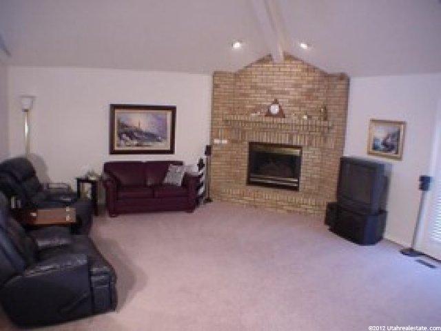 12217 Bluff View Dr, Sandy, UT 84092 — photo 4