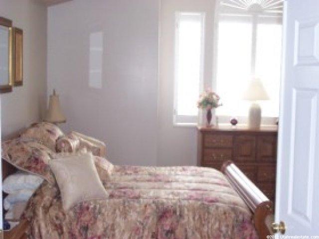7566 Woods Ln, Midvale, UT 84047 — photo 5