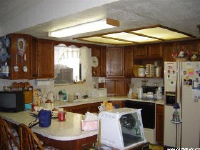 422 W 2125 N, Sunset, UT 84015 — photo 7