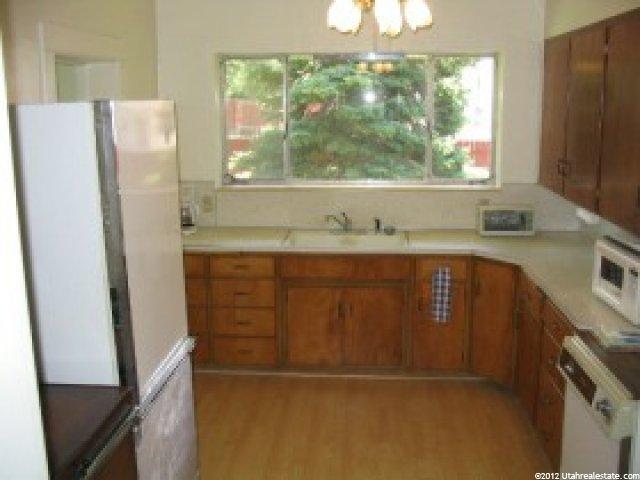 1647 S 200 W, Bountiful, UT 84010 — photo 3