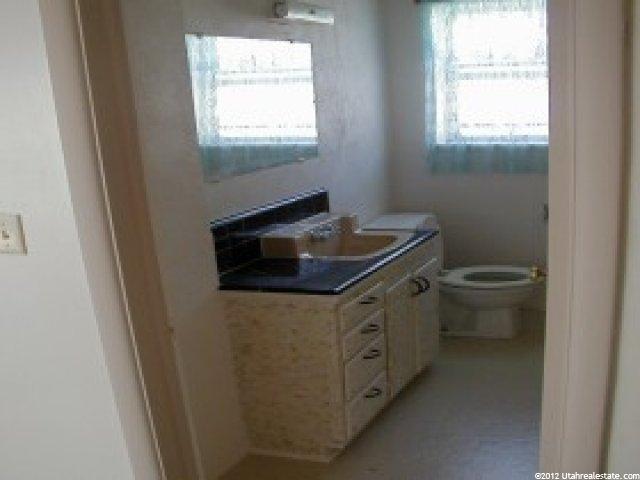 6152 S 700 W, Murray, UT 84123 — photo 2