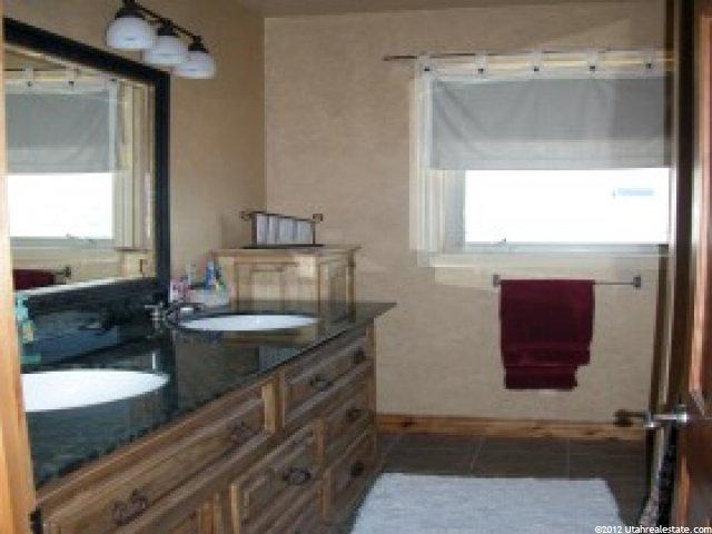 7530 E 200 N, Huntsville, UT 84317 — photo 5