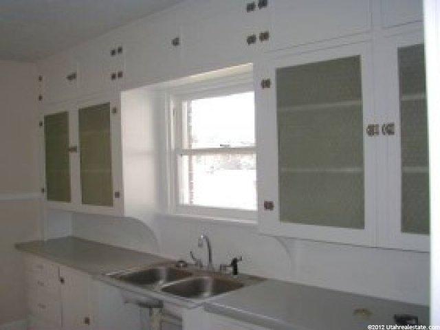 518 E 32nd St S, Ogden, UT 84403 — photo 2