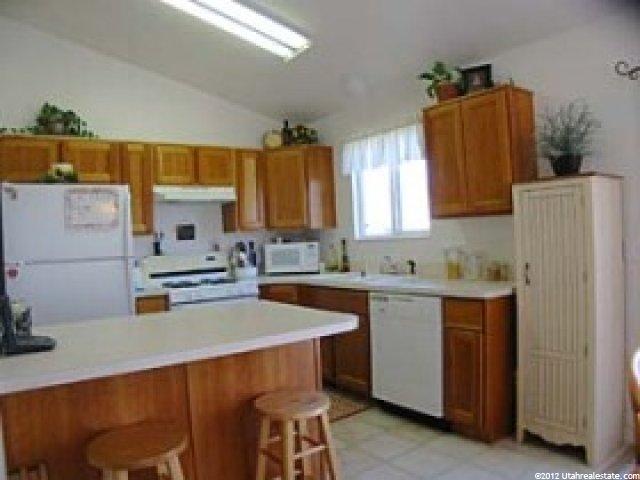 120 W West Oaks Dr, Ogden, UT 84404 — photo 2