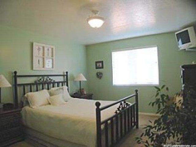 120 W West Oaks Dr, Ogden, UT 84404 — photo 4