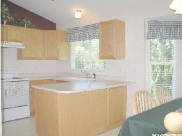 474 S 1300 E, Layton, UT 84041 — photo 2