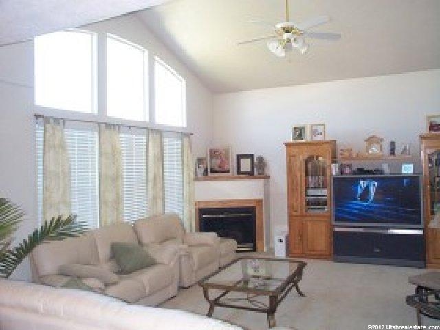 4029 S Lily Dr, Roy, UT 84067 — photo 3
