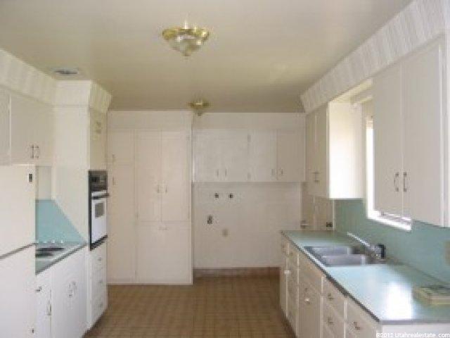 828 S 210 W, Orem, UT 84058 — photo 2