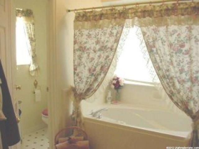 996 Canterbury Dr, Logan, UT 84321 — photo 6
