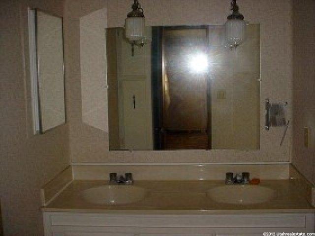 370 Merlin St, North Salt Lake, UT 84054 — photo 8