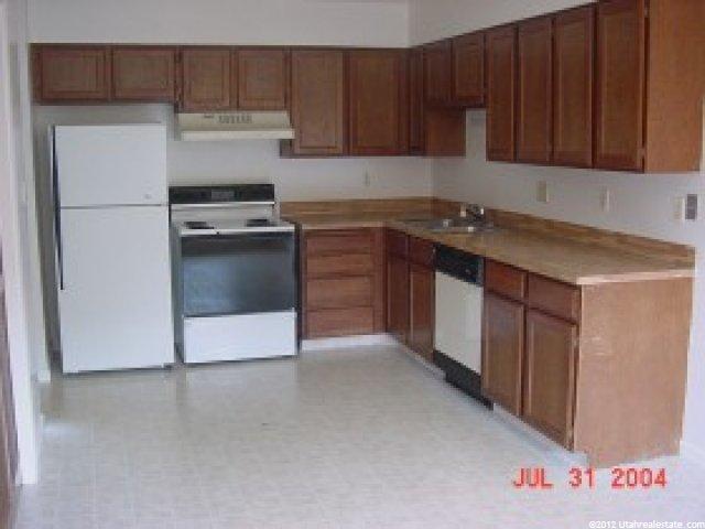 445 E 800 N #B, Ogden, UT 84401 — photo 8